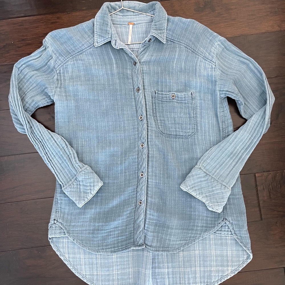 Free People Baby Blue Button Up Size XS